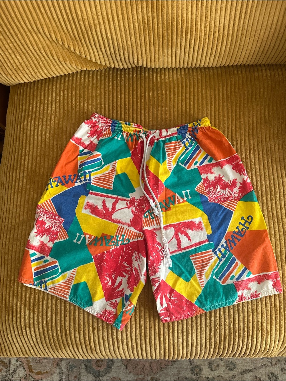 Vintage Hawaii shorts
